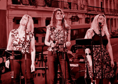 MARIE,FLORENCE et MATHILDE(show case Micropolis)